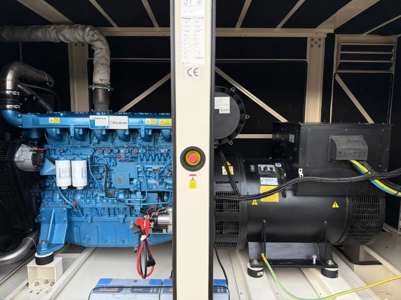 Baudouin Teksan 440 kVA Silent Noodstroom Generatorset Overstock ! New ! Surplus - Áramfejlesztő: 4 kép. Baudouin Teksan 440 kVA Silent Noodstroom Generatorset Overstock ! New ! Surplus - Áramfejlesztő: 4 kép.