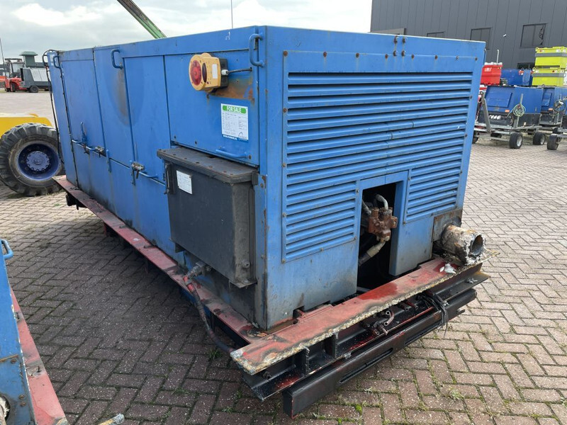 Caterpillar C12 Leroy Somer 400 kVA Silent generatorset - Áramfejlesztő: 5 kép. Caterpillar C12 Leroy Somer 400 kVA Silent generatorset - Áramfejlesztő: 5 kép.