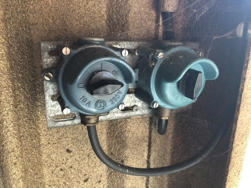 Tengeri konténer Container 40 ft container High Cube used Container: 9 kép. Tengeri konténer Container 40 ft container High Cube used Container: 9 kép.