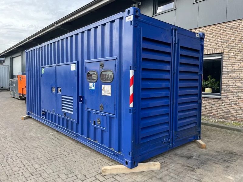 Cummins QSK45-G4 Stamford 1600 kVA 20FT container genset - Áramfejlesztő: 2 kép. Cummins QSK45-G4 Stamford 1600 kVA 20FT container genset - Áramfejlesztő: 2 kép.
