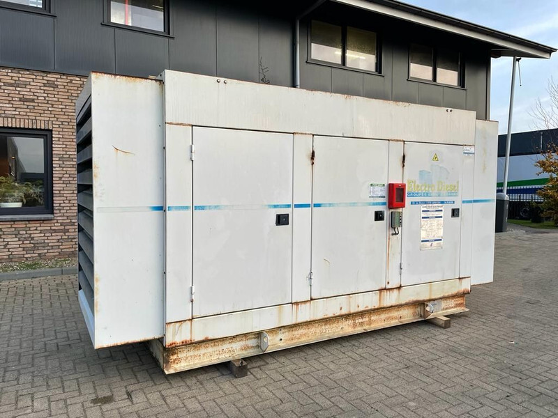 Detroit Leroy Somer 500 kVA Silent generatorset - Áramfejlesztő: 4 kép. Detroit Leroy Somer 500 kVA Silent generatorset - Áramfejlesztő: 4 kép.