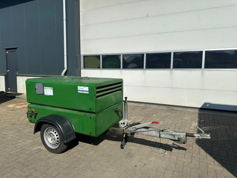 Deutz F2M 1011 Mobiele Diesel Compressor 2.5 m3 / min 22 kW 7 Bar Aanhanger - Légkompresszor: 2 kép. Deutz F2M 1011 Mobiele Diesel Compressor 2.5 m3 / min 22 kW 7 Bar Aanhanger - Légkompresszor: 2 kép.