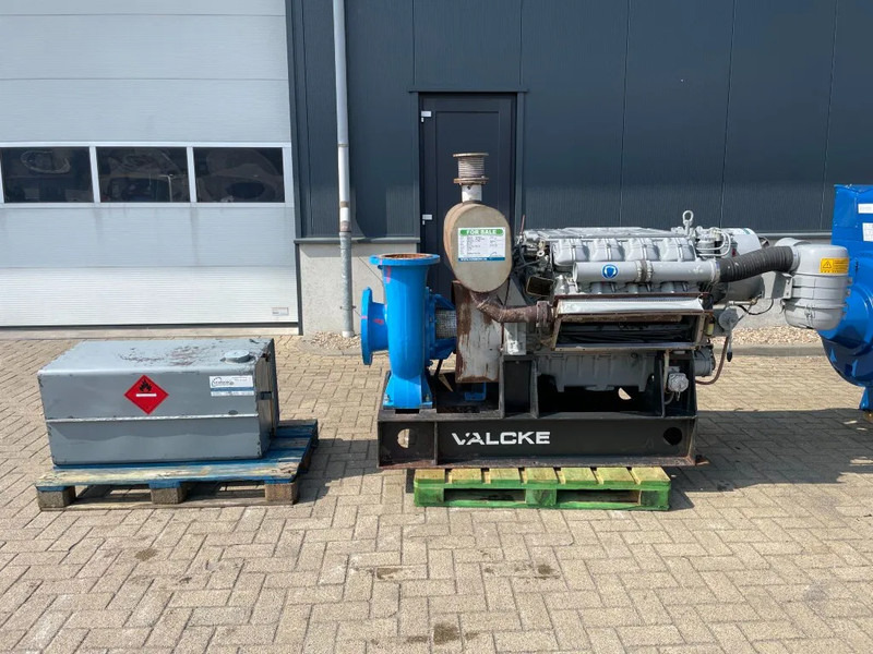 Deutz F8L413 Sarmat 650 M3/H 8 Bar - Vízszivattyú: 1 kép. Deutz F8L413 Sarmat 650 M3/H 8 Bar - Vízszivattyú: 1 kép.