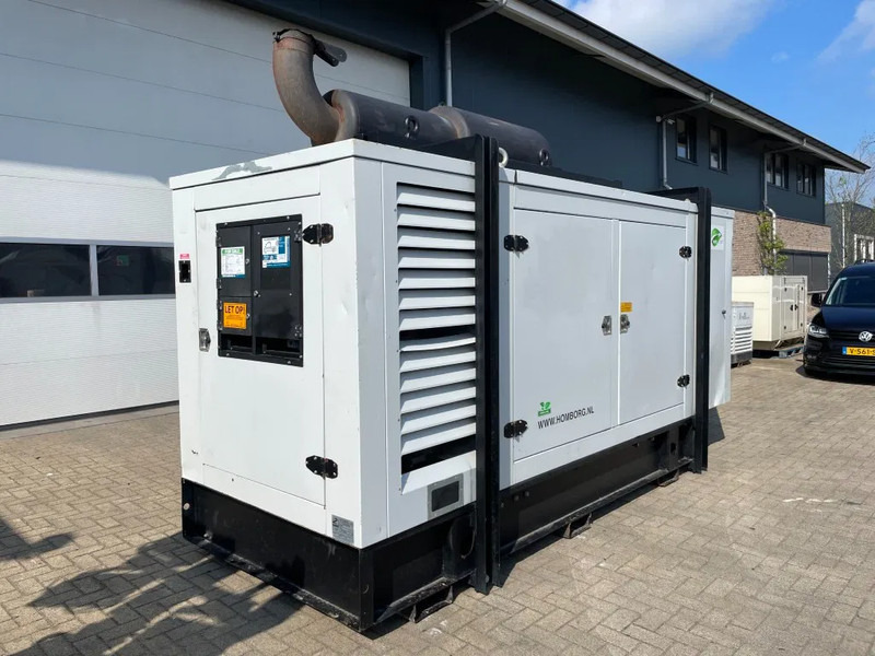 FPT Iveco - Mecc Alte 440 kVA silent - Áramfejlesztő: 2 kép. FPT Iveco - Mecc Alte 440 kVA silent - Áramfejlesztő: 2 kép.