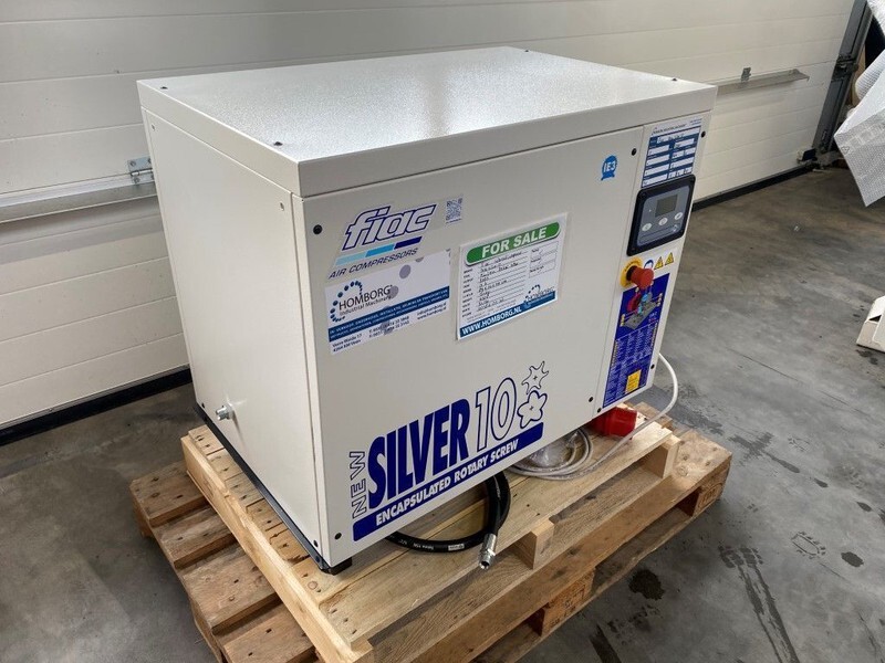 Fiac New Silver 10 Silent 7.5 kW 860 L / min 10 bar Elektrische Schroefcompressor - Légkompresszor: 5 kép. Fiac New Silver 10 Silent 7.5 kW 860 L / min 10 bar Elektrische Schroefcompressor - Légkompresszor: 5 kép.