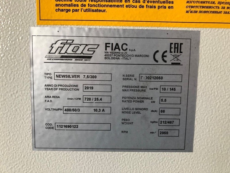 Fiac New Silver 7.5 / 300 Silent 5.5 kW 720 L / min 10 Bar Elektrische schroefcompressor met ketel - Légkompresszor: 5 kép. Fiac New Silver 7.5 / 300 Silent 5.5 kW 720 L / min 10 Bar Elektrische schroefcompressor met ketel - Légkompresszor: 5 kép.
