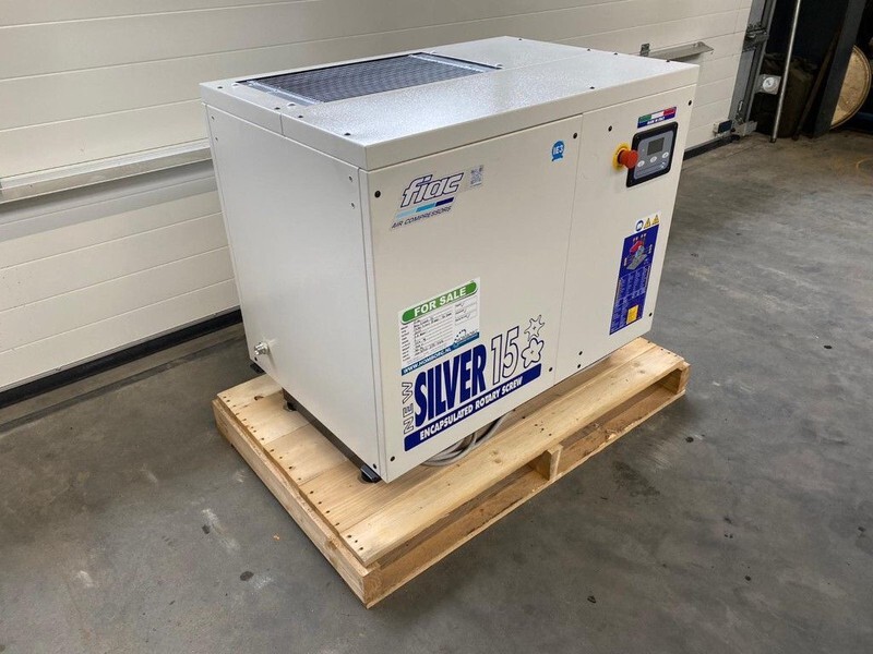 Fiac NewSilver 15 1430 L / min 11 kW 10 Bar Elektrische Schroefcompressor Nieuw ! - Légkompresszor: 3 kép. Fiac NewSilver 15 1430 L / min 11 kW 10 Bar Elektrische Schroefcompressor Nieuw ! - Légkompresszor: 3 kép.