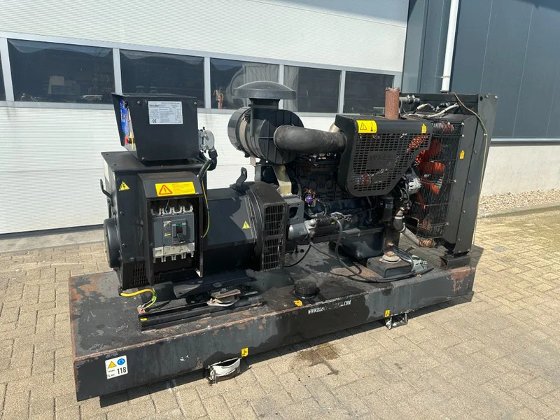Himoinsa Iveco NEF 60 TE2 Stamford 200 kVA generatorset - Áramfejlesztő: 2 kép. Himoinsa Iveco NEF 60 TE2 Stamford 200 kVA generatorset - Áramfejlesztő: 2 kép.