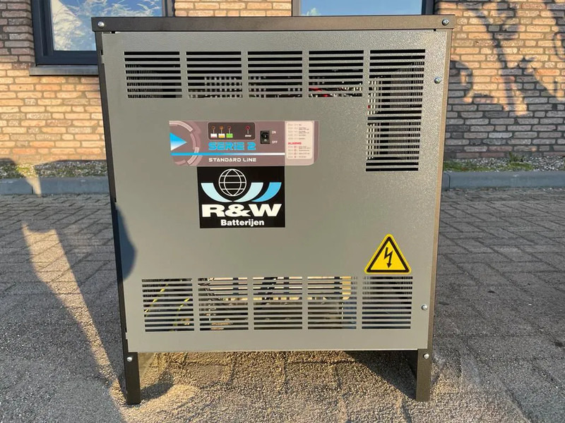 Új Elektromos targonca Hyundai 25B-7A 2.5 ton Triplex Freelift Sideshift Elektra Heftruck Nieuw: 14 kép.