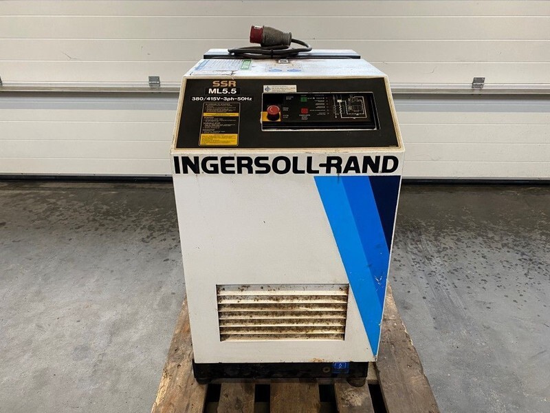 Ingersoll Rand SSR ML 5.5 SSR ML5.5 6 kW 800 L / min 7.5 Bar Elektrische Schroefcompressor - Légkompresszor: 2 kép. Ingersoll Rand SSR ML 5.5 SSR ML5.5 6 kW 800 L / min 7.5 Bar Elektrische Schroefcompressor - Légkompresszor: 2 kép.