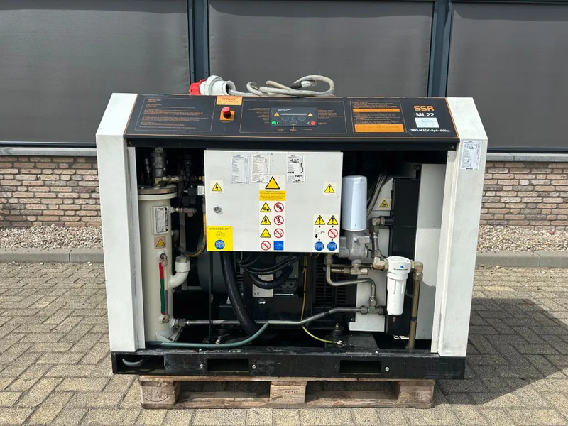 Ingersoll Rand SSR ML22 Elektrische Schroefcompressor 25 kW 3480 L / min 7.5 Bar - Légkompresszor: 3 kép. Ingersoll Rand SSR ML22 Elektrische Schroefcompressor 25 kW 3480 L / min 7.5 Bar - Légkompresszor: 3 kép.
