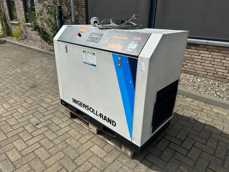 Ingersoll Rand SSR ML22 Elektrische Schroefcompressor 25 kW 3480 L / min 7.5 Bar - Légkompresszor: 2 kép. Ingersoll Rand SSR ML22 Elektrische Schroefcompressor 25 kW 3480 L / min 7.5 Bar - Légkompresszor: 2 kép.