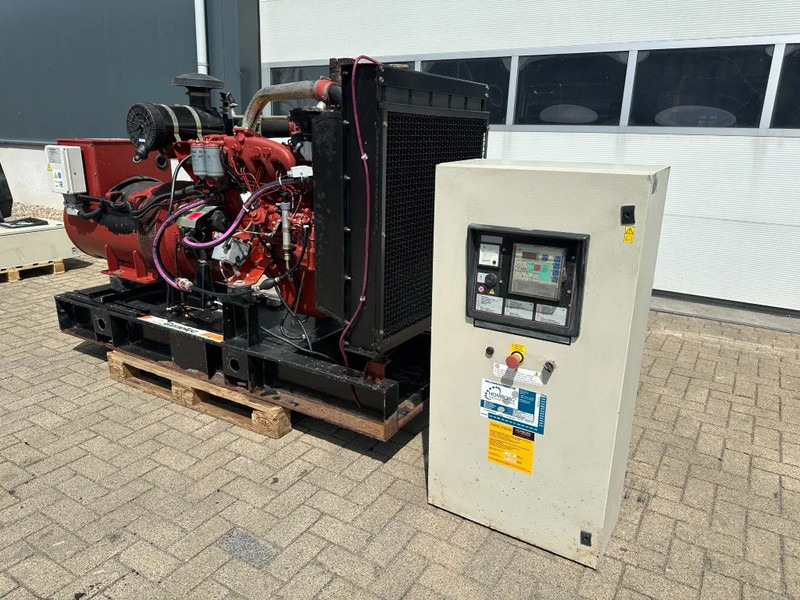 Iveco 8061 Marelli 150 kVA noodstroom generatorset ATS automatische netovername - Áramfejlesztő: 4 kép. Iveco 8061 Marelli 150 kVA noodstroom generatorset ATS automatische netovername - Áramfejlesztő: 4 kép.