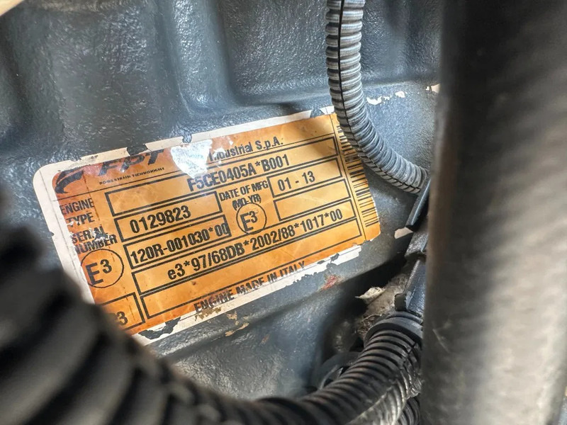 Iveco FPT F32 AM1A Leroy Somer 32 kVA Silent generatorset 368 hours ! - Áramfejlesztő: 5 kép. Iveco FPT F32 AM1A Leroy Somer 32 kVA Silent generatorset 368 hours ! - Áramfejlesztő: 5 kép.