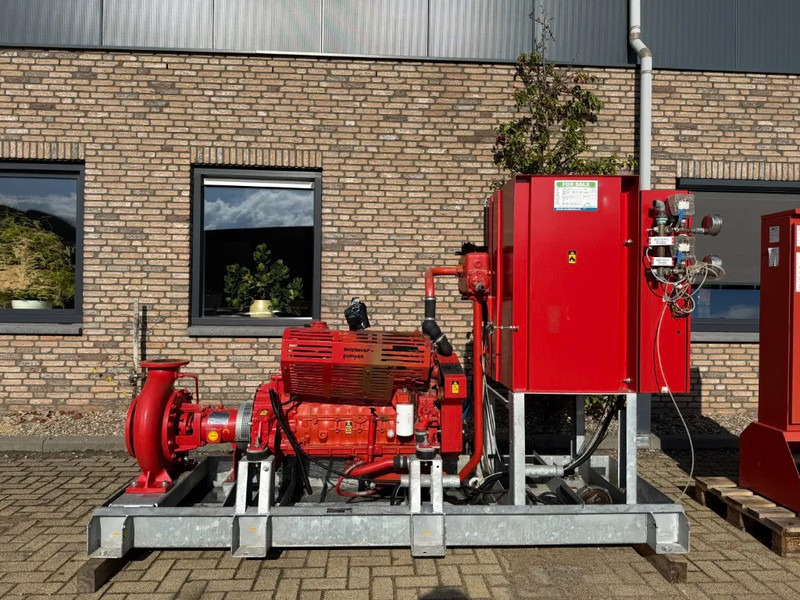 Iveco FPT NEF 67 KSB Diesel Waterpomp 476 m3 / h 12 Bar Opknapper - Vízszivattyú: 1 kép. Iveco FPT NEF 67 KSB Diesel Waterpomp 476 m3 / h 12 Bar Opknapper - Vízszivattyú: 1 kép.