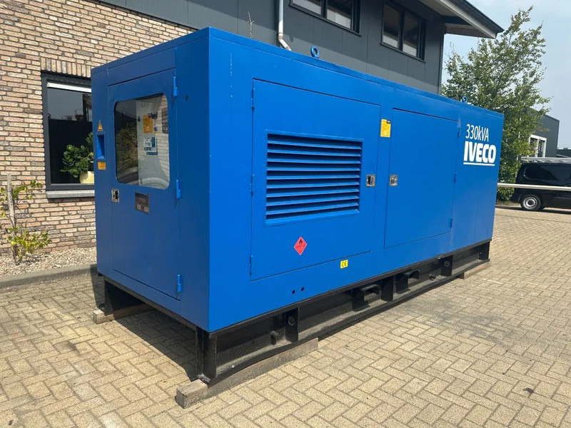 Iveco Leroy Somer 330 kVA Silent generatorset - Áramfejlesztő: 4 kép. Iveco Leroy Somer 330 kVA Silent generatorset - Áramfejlesztő: 4 kép.