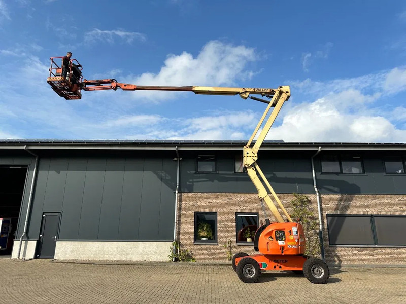 JLG 510 AJ Deutz Diesel 17.8 meter Knikarm Hoogwerker - Személyemelő: 4 kép. JLG 510 AJ Deutz Diesel 17.8 meter Knikarm Hoogwerker - Személyemelő: 4 kép.
