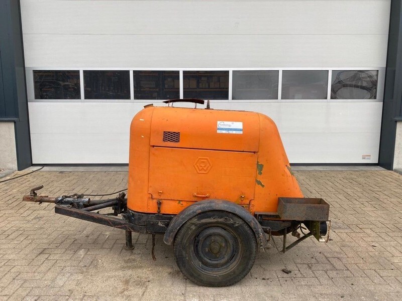 JW Zuigercompressor JW Diesel Compressor 1500 L / min 15 Bar - Légkompresszor: 1 kép. JW Zuigercompressor JW Diesel Compressor 1500 L / min 15 Bar - Légkompresszor: 1 kép.