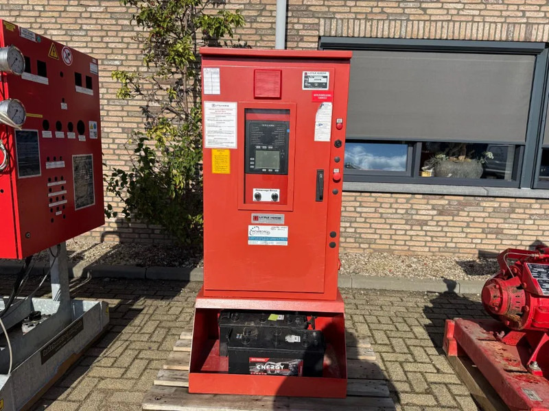 John Deere 6068 HF 120 Armstrong 452 m3 / h Diesel Waterpomp brandschade - Vízszivattyú: 3 kép. John Deere 6068 HF 120 Armstrong 452 m3 / h Diesel Waterpomp brandschade - Vízszivattyú: 3 kép.