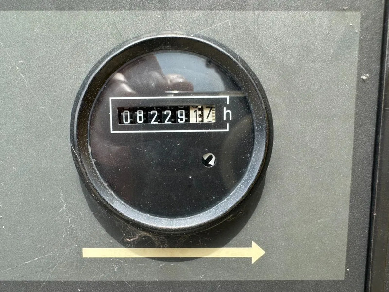 Kaeser M122 Deutz 11.1 m3 / min 7 Bar 83 kW Mobiele Diesel Compressor - Légkompresszor: 5 kép. Kaeser M122 Deutz 11.1 m3 / min 7 Bar 83 kW Mobiele Diesel Compressor - Légkompresszor: 5 kép.