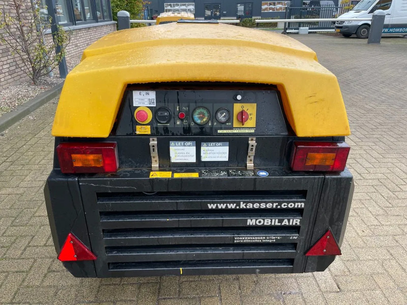 Kaeser M27 Kubota 2,7 m3 / min 7 Bar 18 kW Mobiele Silent Diesel Compressor - Légkompresszor: 4 kép. Kaeser M27 Kubota 2,7 m3 / min 7 Bar 18 kW Mobiele Silent Diesel Compressor - Légkompresszor: 4 kép.