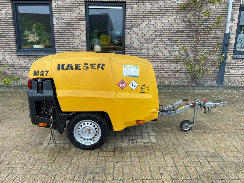 Kaeser M27 Kubota 2,7 m3 / min 7 Bar 18 kW Mobiele Silent Diesel Compressor - Légkompresszor: 1 kép. Kaeser M27 Kubota 2,7 m3 / min 7 Bar 18 kW Mobiele Silent Diesel Compressor - Légkompresszor: 1 kép.