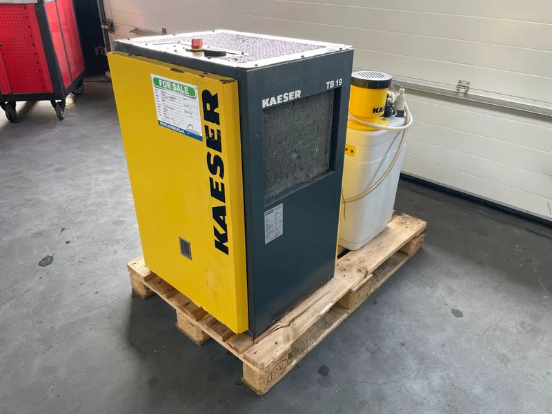 Kaeser TB19 - elektrische luchtdroger 16 Bar 2100 L/min. - Légkompresszor: 3 kép. Kaeser TB19 - elektrische luchtdroger 16 Bar 2100 L/min. - Légkompresszor: 3 kép.