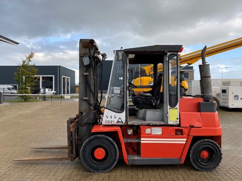 Kalmar DCD 55-6 6 ton Perkins Diesel Sideshift Positioner Freelift Heftruck - Dízel targonca: 1 kép. Kalmar DCD 55-6 6 ton Perkins Diesel Sideshift Positioner Freelift Heftruck - Dízel targonca: 1 kép.