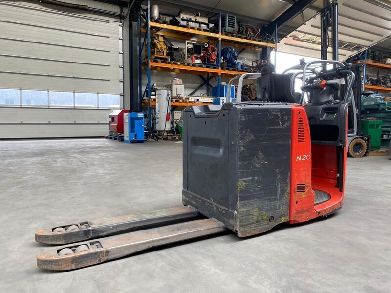 Linde N20 2 ton Elektrische Orderpicker Meerijder Palletwagen - Kézi raklapemelő: 1 kép. Linde N20 2 ton Elektrische Orderpicker Meerijder Palletwagen - Kézi raklapemelő: 1 kép.