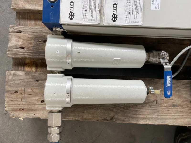 MTA Absorptiedroger NA077 - 750 Lmin 16 Bar - Légkompresszor: 4 kép. MTA Absorptiedroger NA077 - 750 Lmin 16 Bar - Légkompresszor: 4 kép.