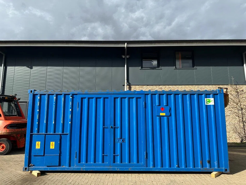 MTU 450 kVA Supersilent generatorset in 20 ft container aggregaat - Áramfejlesztő: 2 kép. MTU 450 kVA Supersilent generatorset in 20 ft container aggregaat - Áramfejlesztő: 2 kép.