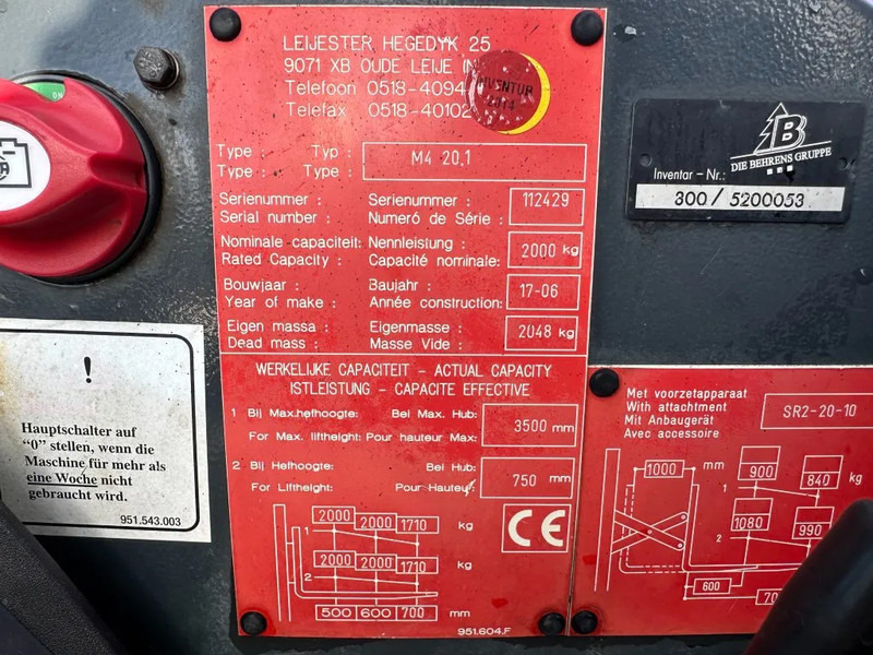 Moffett M4 20.1 Kubota Diesel Kooiaap 2 ton Duplex Sideshift Meeneemheftruck - Hordozható targonca: 4 kép. Moffett M4 20.1 Kubota Diesel Kooiaap 2 ton Duplex Sideshift Meeneemheftruck - Hordozható targonca: 4 kép.