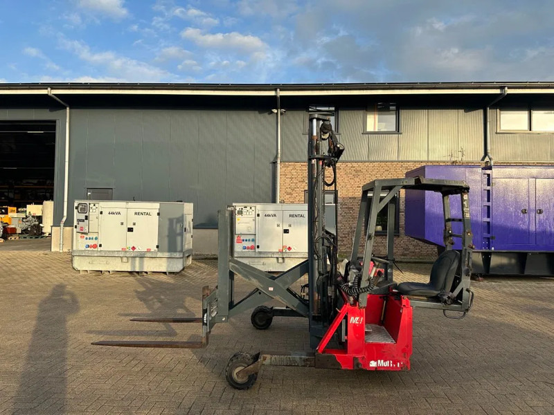 Hordozható targonca Moffett M4 20.1 Kubota Diesel Kooiaap 2 ton Sideshift Positioner Meeneemheftruck: 17 kép.