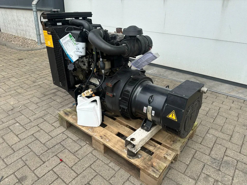 Perkins 1103C-33 Stamford 30 kVA generatorset year 2024 ! - Áramfejlesztő: 5 kép. Perkins 1103C-33 Stamford 30 kVA generatorset year 2024 ! - Áramfejlesztő: 5 kép.