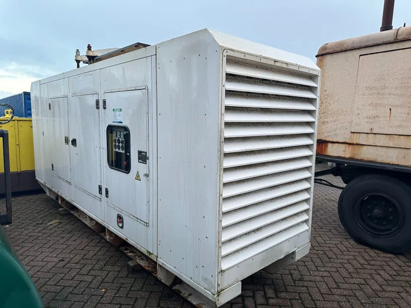 Perkins 2006 TG2A FG Wilson Stamford 250 kVA Silent generatorset - Áramfejlesztő: 1 kép. Perkins 2006 TG2A FG Wilson Stamford 250 kVA Silent generatorset - Áramfejlesztő: 1 kép.