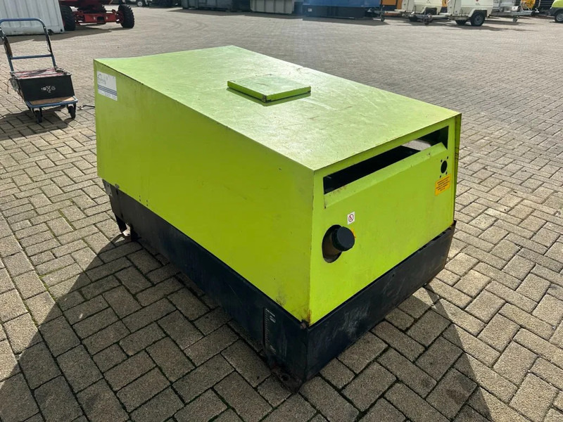 Pramac Yanmar 3TNE88-PG Mecc Alte Spa 15 kVA Silent generatorset - Áramfejlesztő: 3 kép. Pramac Yanmar 3TNE88-PG Mecc Alte Spa 15 kVA Silent generatorset - Áramfejlesztő: 3 kép.