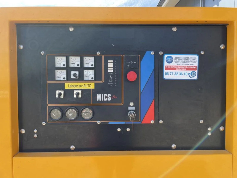 SDMO Cummins Leroy Somer 150 kVA silent - Áramfejlesztő: 4 kép. SDMO Cummins Leroy Somer 150 kVA silent - Áramfejlesztő: 4 kép.