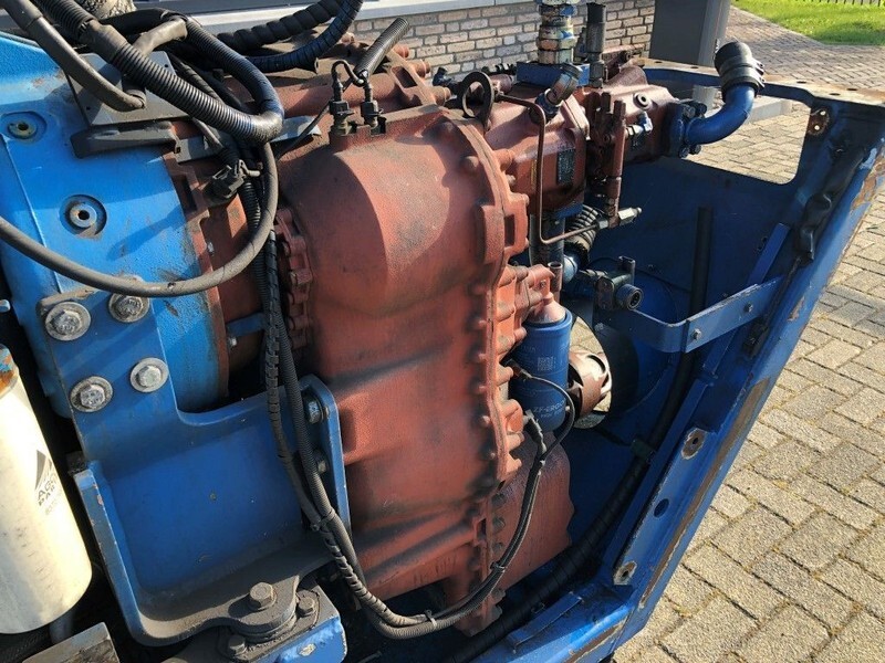 Sisu Valmet Diesel 74.234 ETA 181 HP diesel enine with ZF gearbox - Motor: 5 kép. Sisu Valmet Diesel 74.234 ETA 181 HP diesel enine with ZF gearbox - Motor: 5 kép.