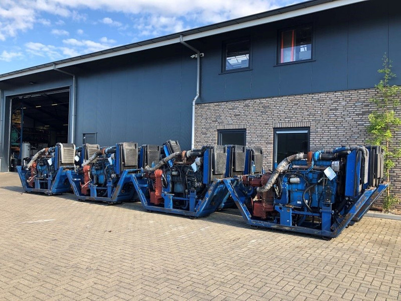 Motor Sisu Valmet Diesel 74.234 ETA 181 HP diesel enine with ZF gearbox: 12 kép. Motor Sisu Valmet Diesel 74.234 ETA 181 HP diesel enine with ZF gearbox: 12 kép.