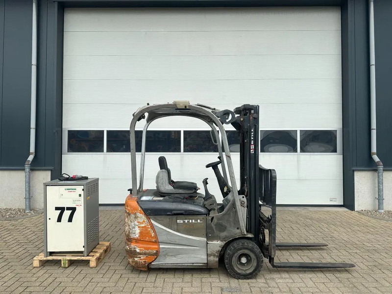 Still RX 50-15 Triplex Freelift Sideshift Elektra Heftruck 1.5 ton Accu 2021 - Elektromos targonca: 3 kép. Still RX 50-15 Triplex Freelift Sideshift Elektra Heftruck 1.5 ton Accu 2021 - Elektromos targonca: 3 kép.