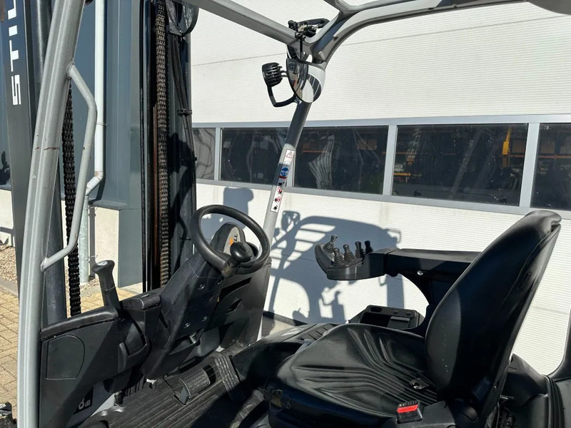 Gázüzemű targonca Still RX70-25 T 2.5 ton Duplex Sideshift LPG Heftruck 2020: 19 kép. Gázüzemű targonca Still RX70-25 T 2.5 ton Duplex Sideshift LPG Heftruck 2020: 19 kép.