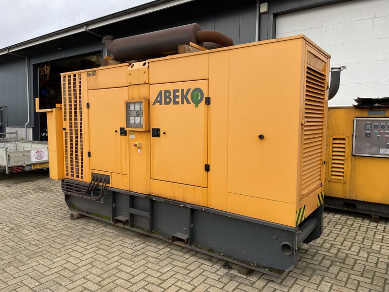 Volvo TWD1010G Stamford 300 kVA Silent generatorset - Áramfejlesztő: 3 kép. Volvo TWD1010G Stamford 300 kVA Silent generatorset - Áramfejlesztő: 3 kép.