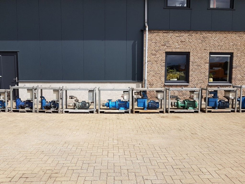 Vízszivattyú WATERPOMP Elektrische Waterpompsets diverse vermogens 2.2 kW tot 18.5 kW: 14 kép.
