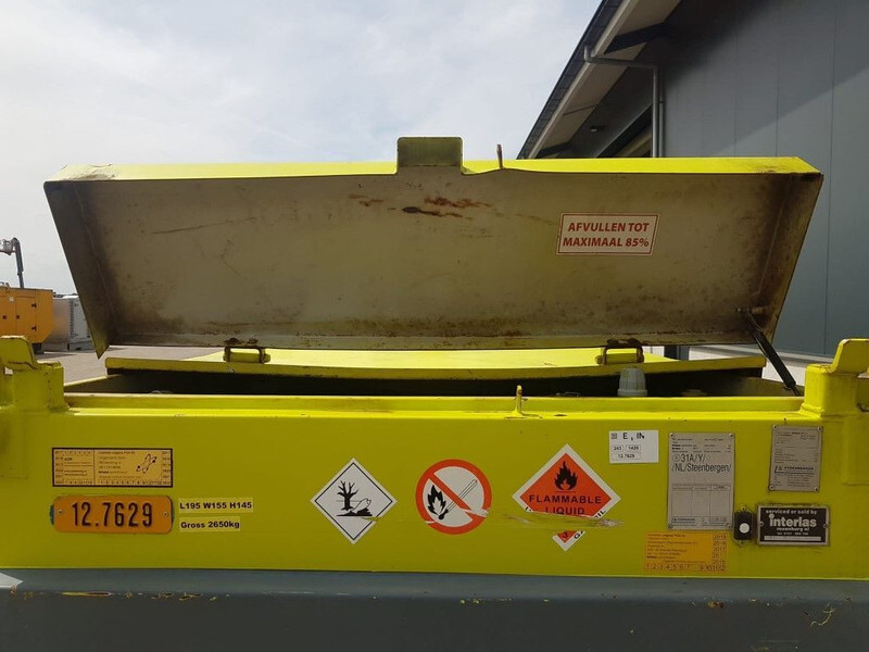 Dieseltank Steenbergen 2000 liter Kiwa IBC Dieseltank met handpomp - Tároló tartály: 4 kép. Dieseltank Steenbergen 2000 liter Kiwa IBC Dieseltank met handpomp - Tároló tartály: 4 kép.