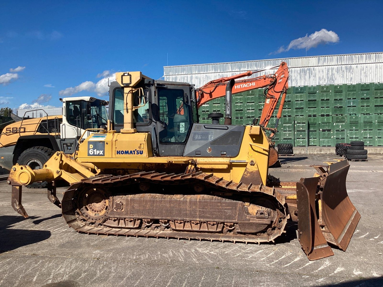 Komatsu D61 PX-15 E0 Ripper Raupe 6 Wege Schild Trimble - Buldózer: 2 kép. Komatsu D61 PX-15 E0 Ripper Raupe 6 Wege Schild Trimble - Buldózer: 2 kép.