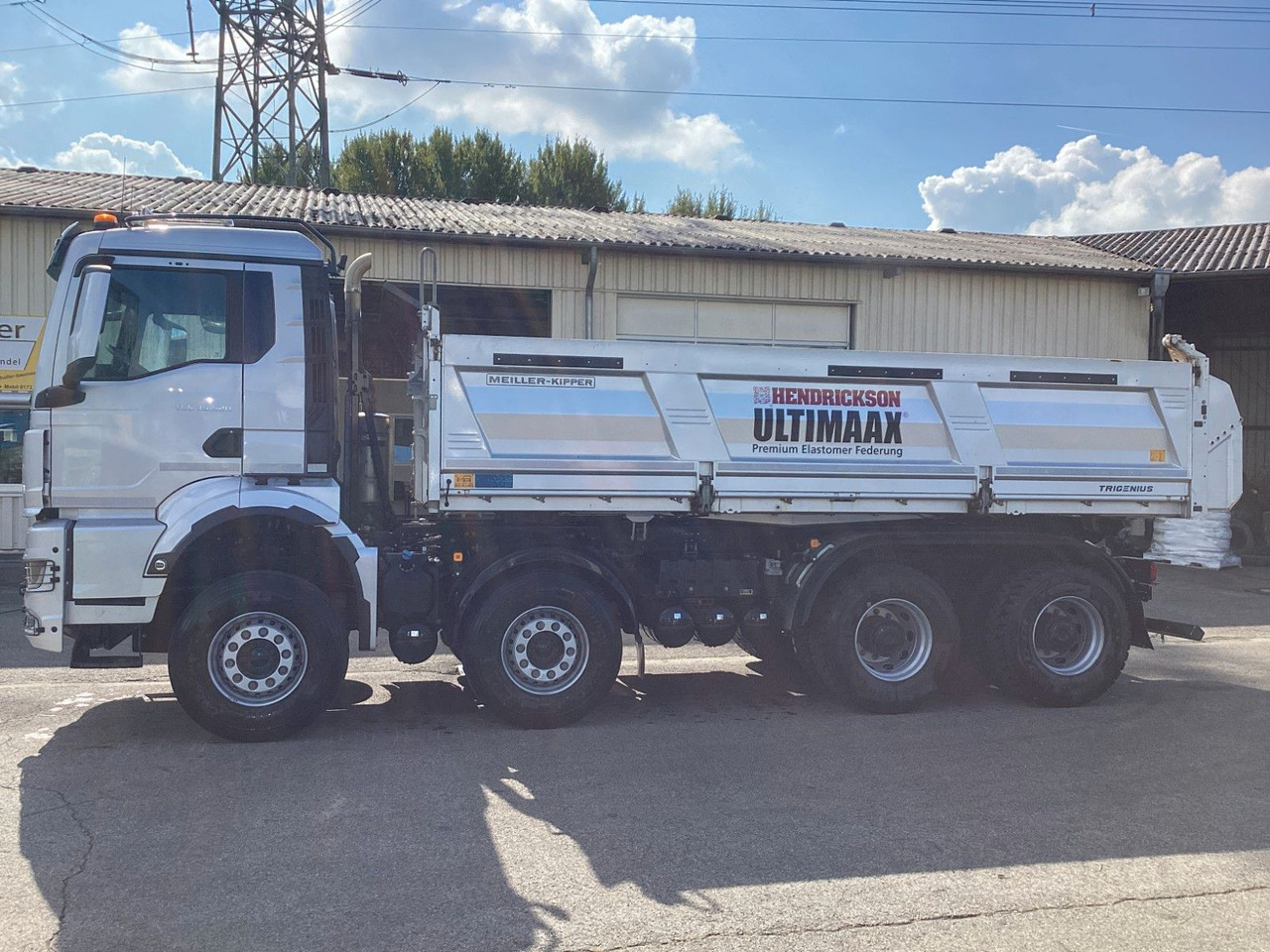 MAN TGS 35.520 8x4 Intarder Meiller Bordmatik Hendri - Billenőplatós teherautó: 3 kép. MAN TGS 35.520 8x4 Intarder Meiller Bordmatik Hendri - Billenőplatós teherautó: 3 kép.