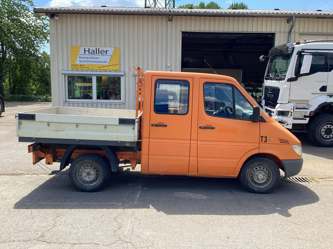 Mercedes-Benz Sprinter Pritsche Doka 211 CDI - Platós kisteherautó, Duplakabinos kisteherautó: 3 kép. Mercedes-Benz Sprinter Pritsche Doka 211 CDI - Platós kisteherautó, Duplakabinos kisteherautó: 3 kép.