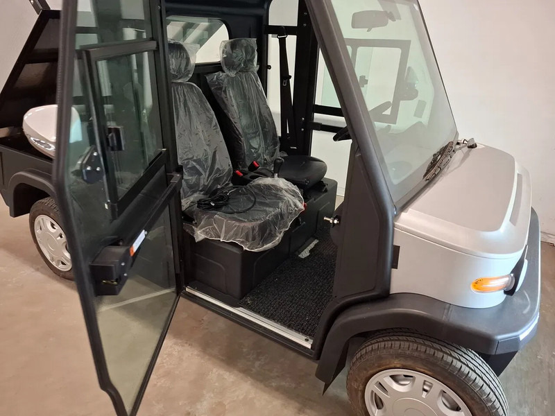 Electric Car Selvo S2 Gesloten Laadbak, Open laadbak - Golfkocsi: 5 kép. Electric Car Selvo S2 Gesloten Laadbak, Open laadbak - Golfkocsi: 5 kép.