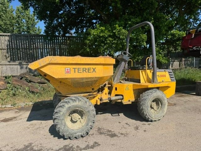 Terex PS 3000 - Minidömper: 3 kép. Terex PS 3000 - Minidömper: 3 kép.