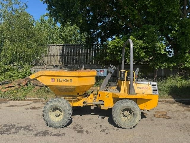 Terex PS 3000 - Minidömper: 1 kép. Terex PS 3000 - Minidömper: 1 kép.